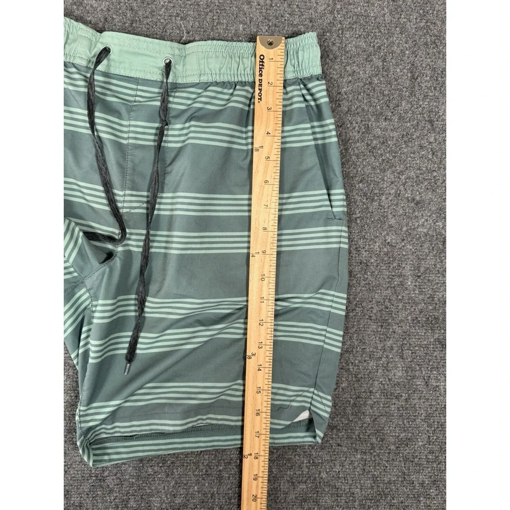 Roark Run Amok Shorts Mens Medium Green ‎ Unlined Pockets Lightweight 7.5